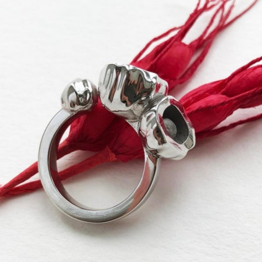 Large flower ring sterling silver, fancy accent no stone ring sz 7 US